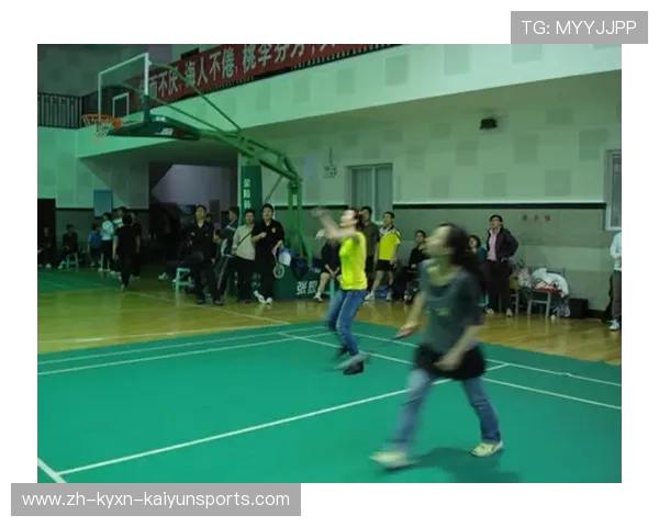 羽毛球社团成果