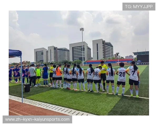 足球比赛中的场上指挥与决策执行