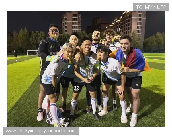 足球比赛中的团队协作与个人突破 足球比赛中的团队协作与个人突破