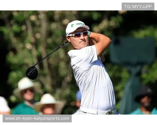 大师赛第三轮卡梅隆-杨65杆强势追平小麦李昊桐稳居T7